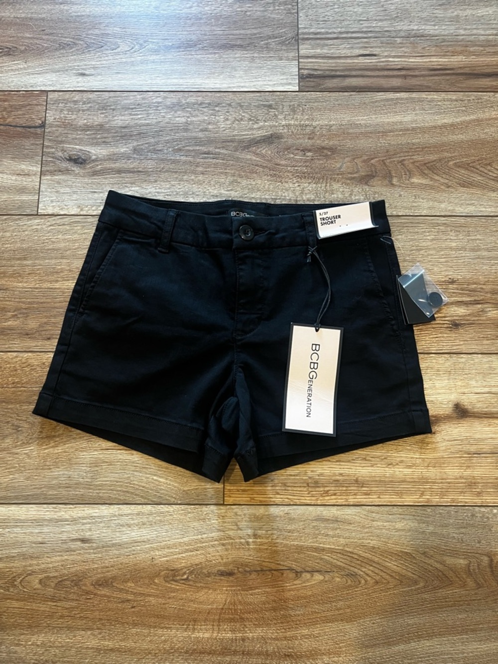BCBGeneration Women's Black Trouser Shorts Size 5/27 NWT
